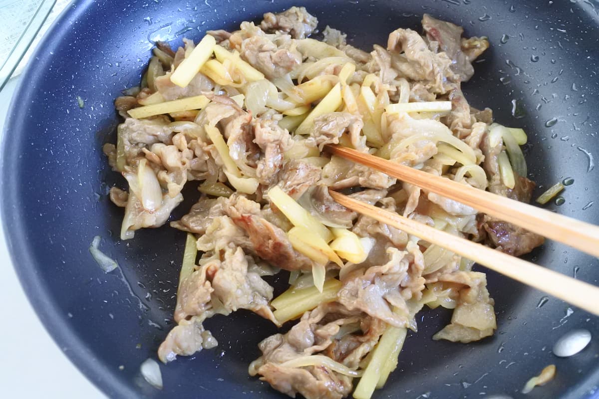 豚こまとじゃがいものカレー炒め