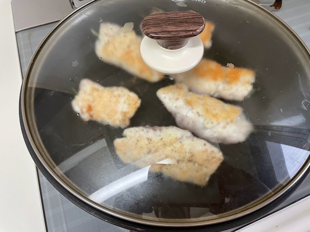 蓋をして蒸し焼き