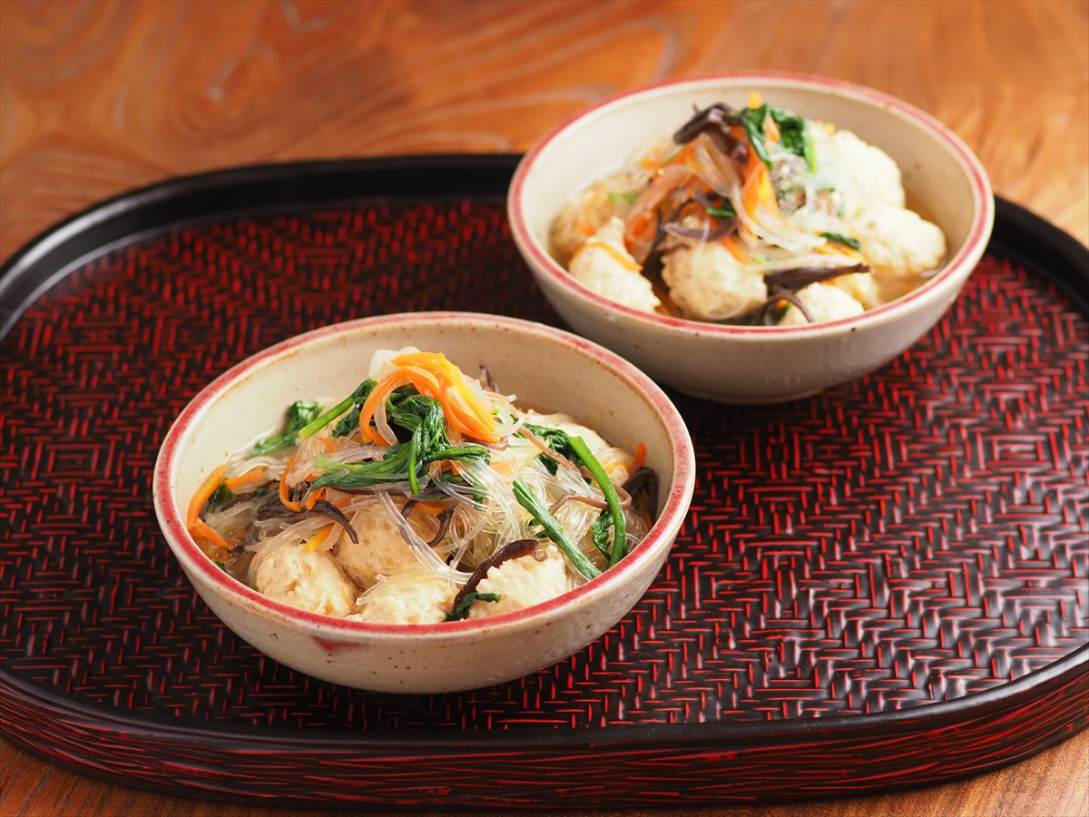 鶏むね肉団子と春雨の食べるスープ