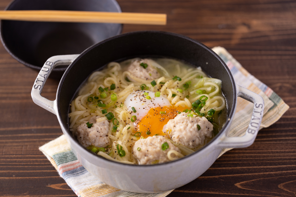 えのき肉団子の塩ちゃんこラーメン完成