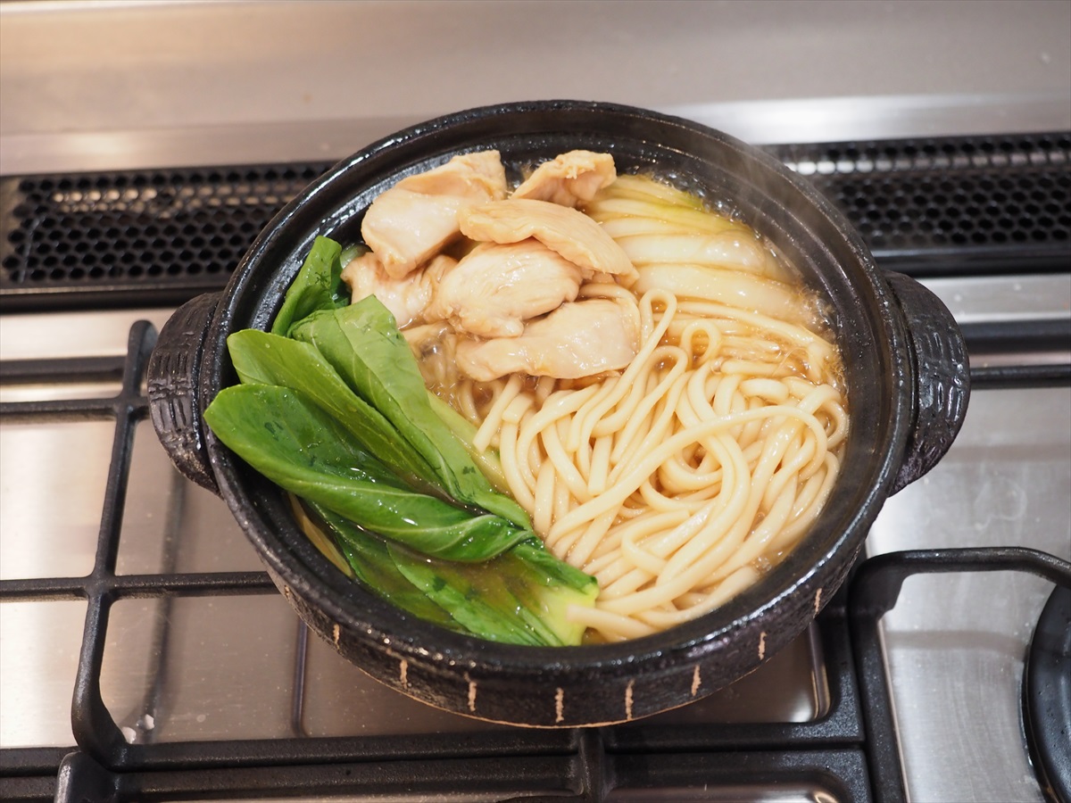 鶏すき焼き風鍋焼きうどん