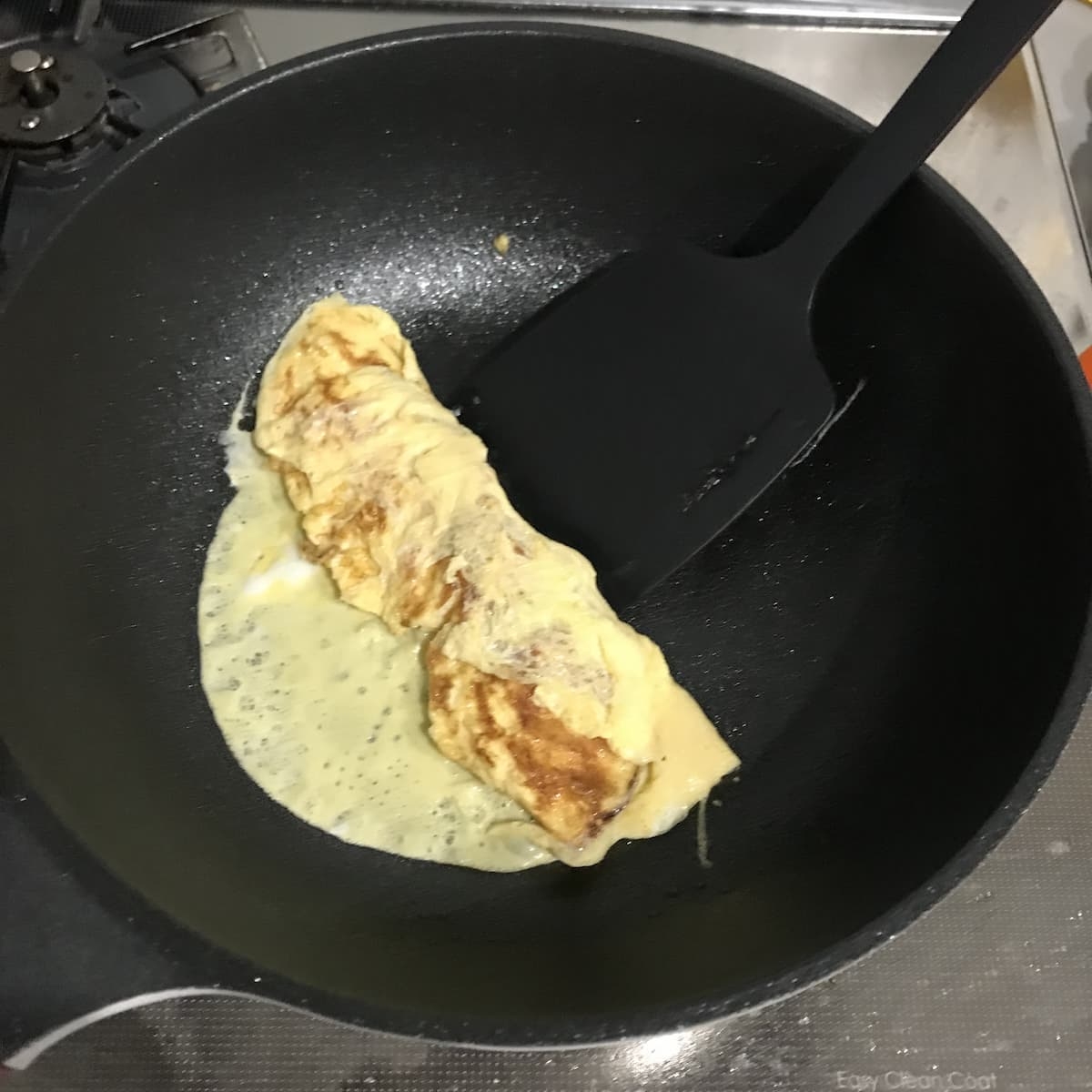 卵を焼いてるところ３
