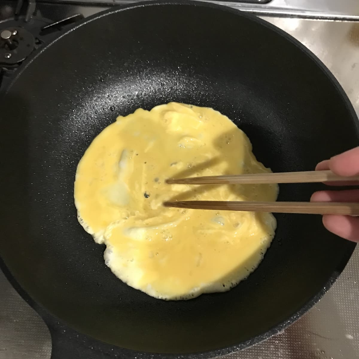 卵を焼いてるところ