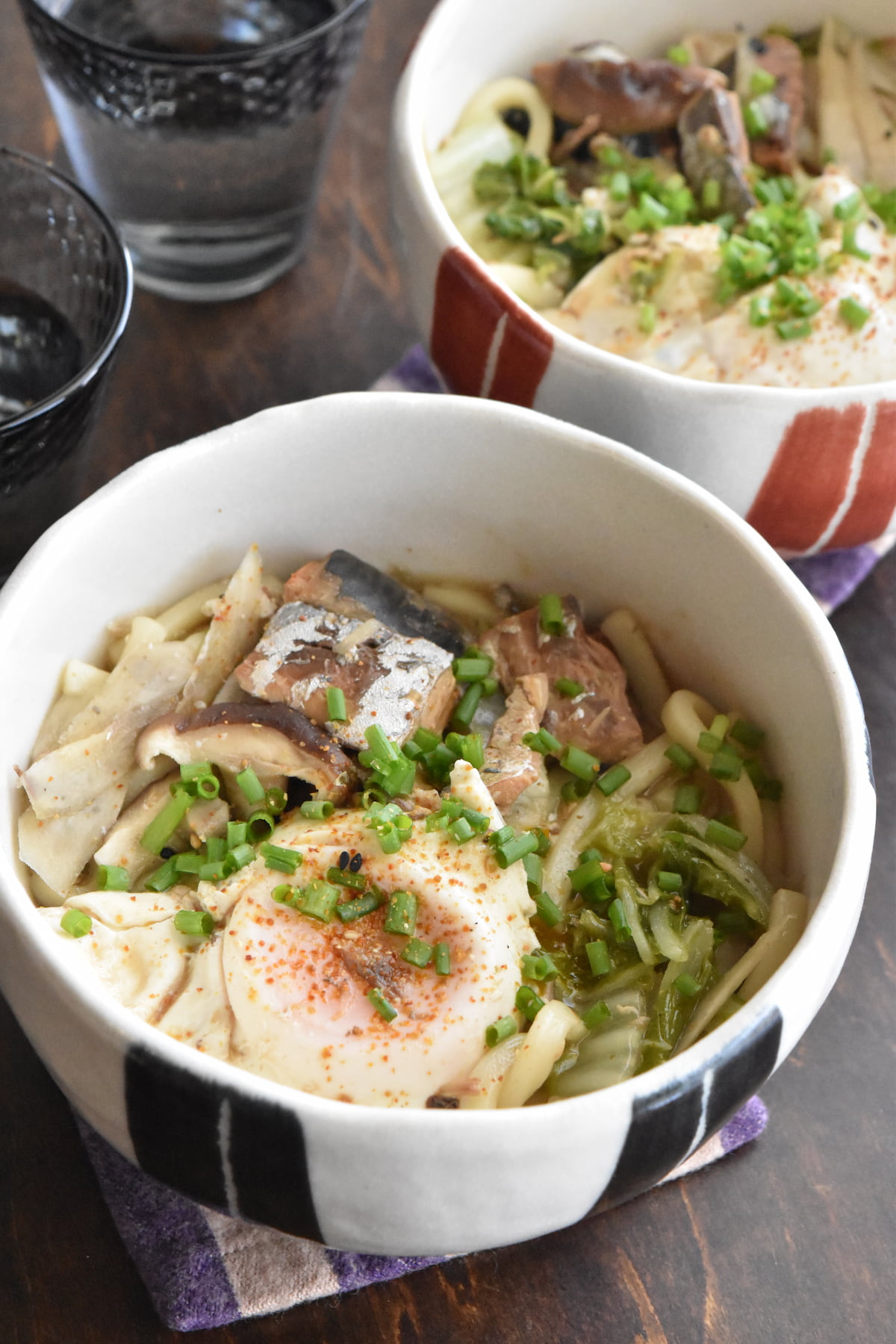 出来上がり(サバの味噌煮缶で煮込みうどん)