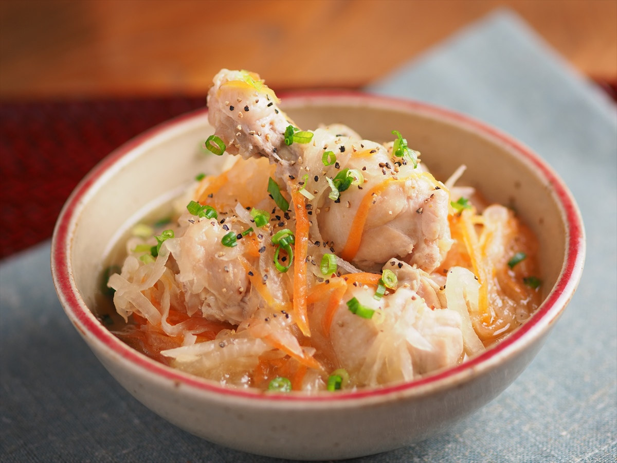 大量レシピで作り置き!お肉やわらか「手羽元としりしり大根のスープ煮」