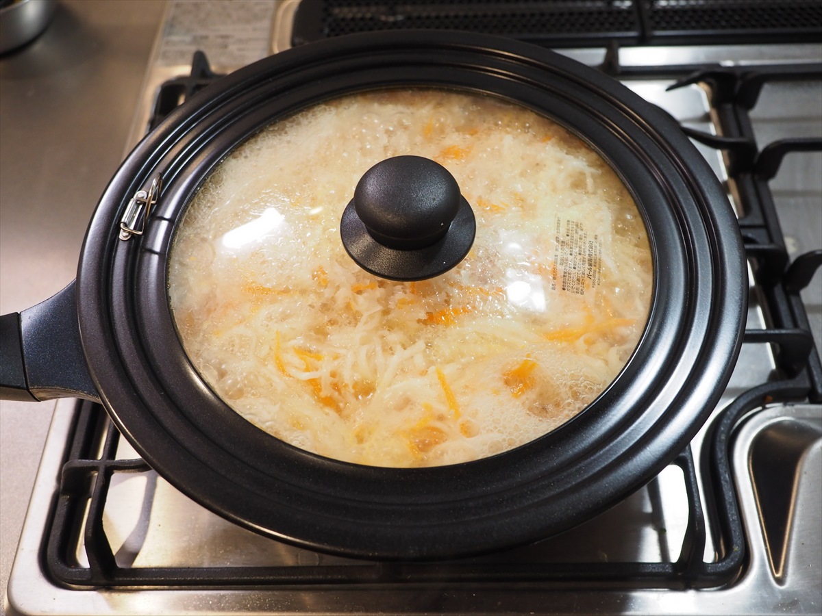 優しい味で美味しい！手羽元としりしり大根のスープ煮　大量調理で作り置き