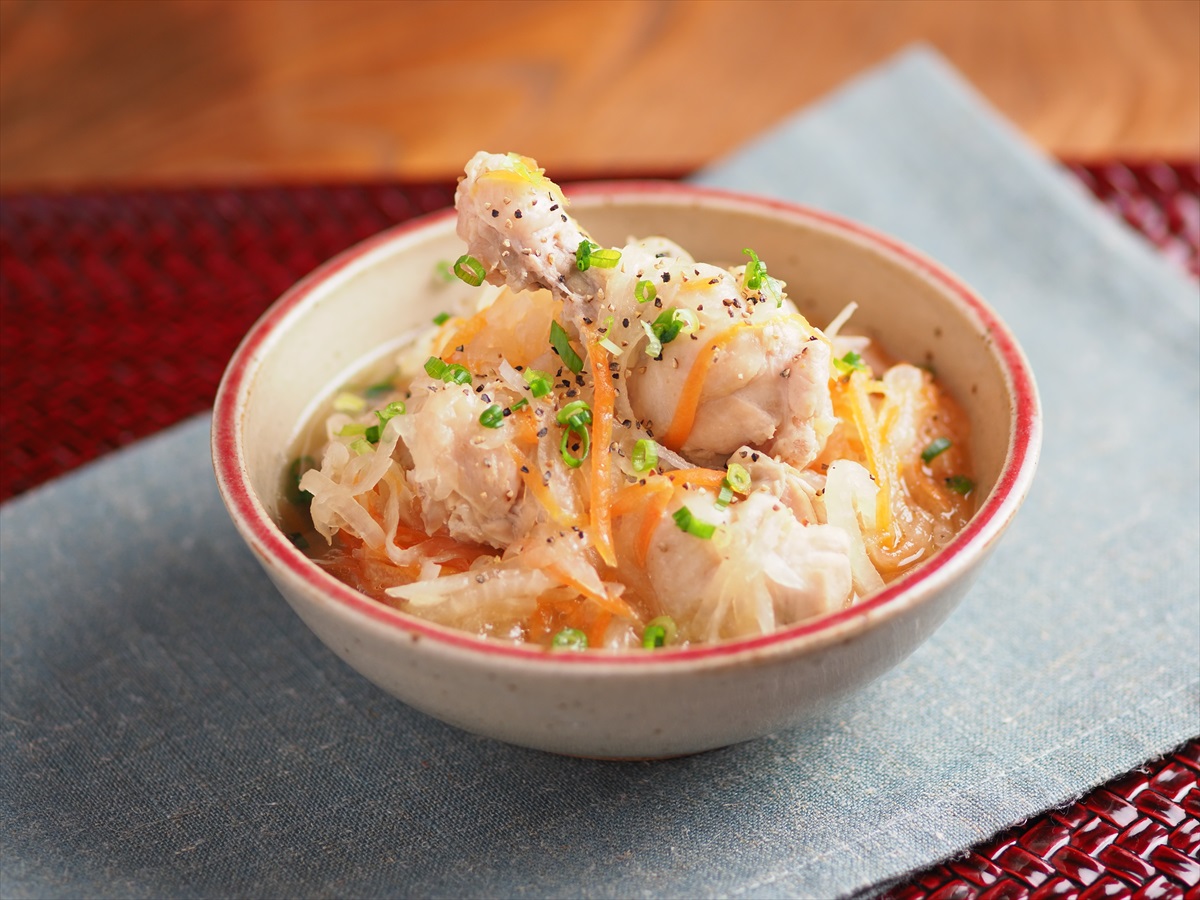 優しい味で美味しい！手羽元としりしり大根のスープ煮　大量調理で作り置き