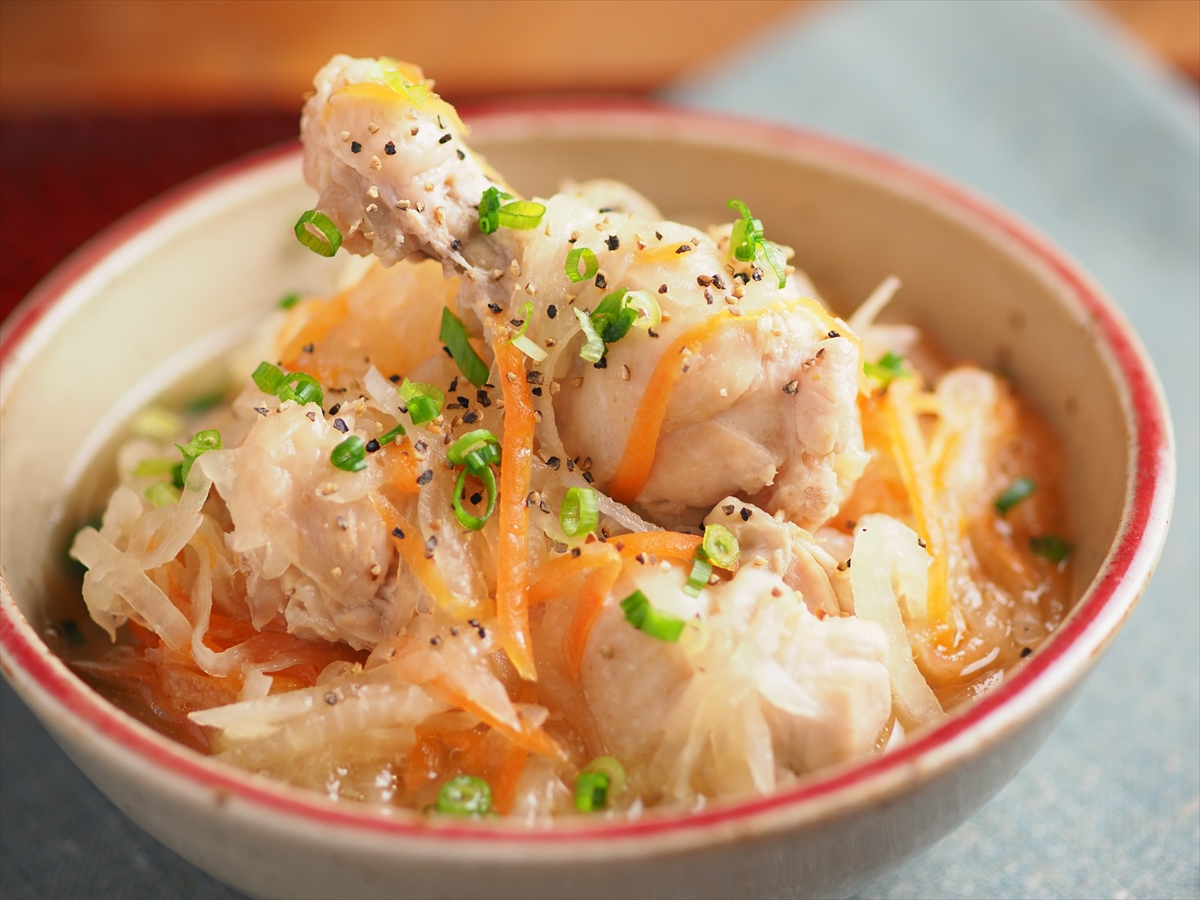 優しい味で美味しい！手羽元としりしり大根のスープ煮　大量調理で作り置き