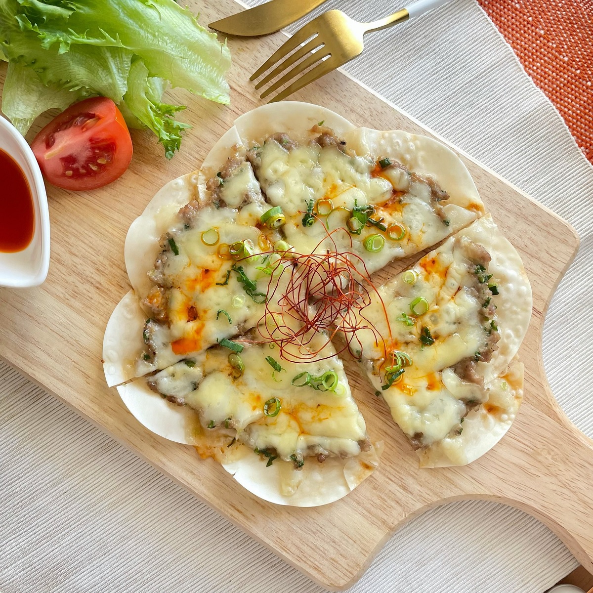 楽しみ方、無限大！余った「餃子の皮」で作れる絶品おつまみ
