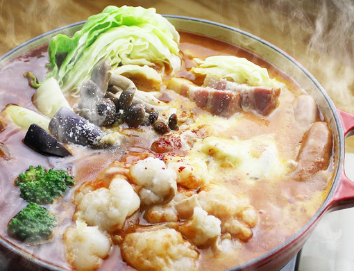 チーズとトマトのローマ風もつ鍋（約2～3人前）／おどろきっちん