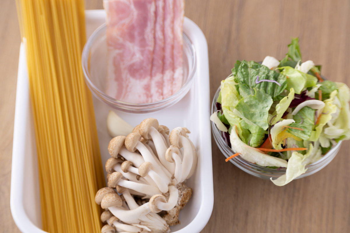 サラダペペロンチーノの材料