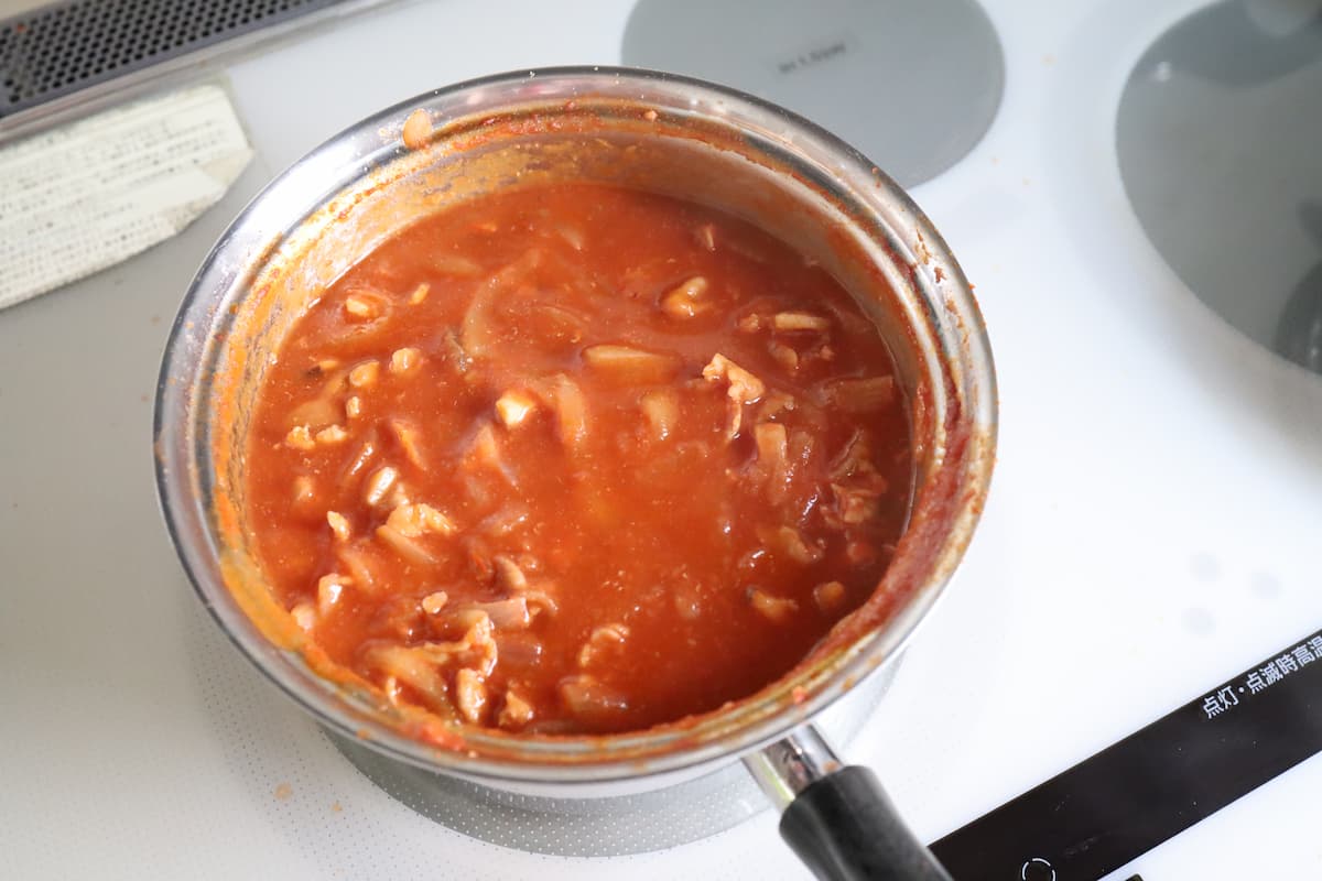豚こまと玉ねぎのトマト煮込み