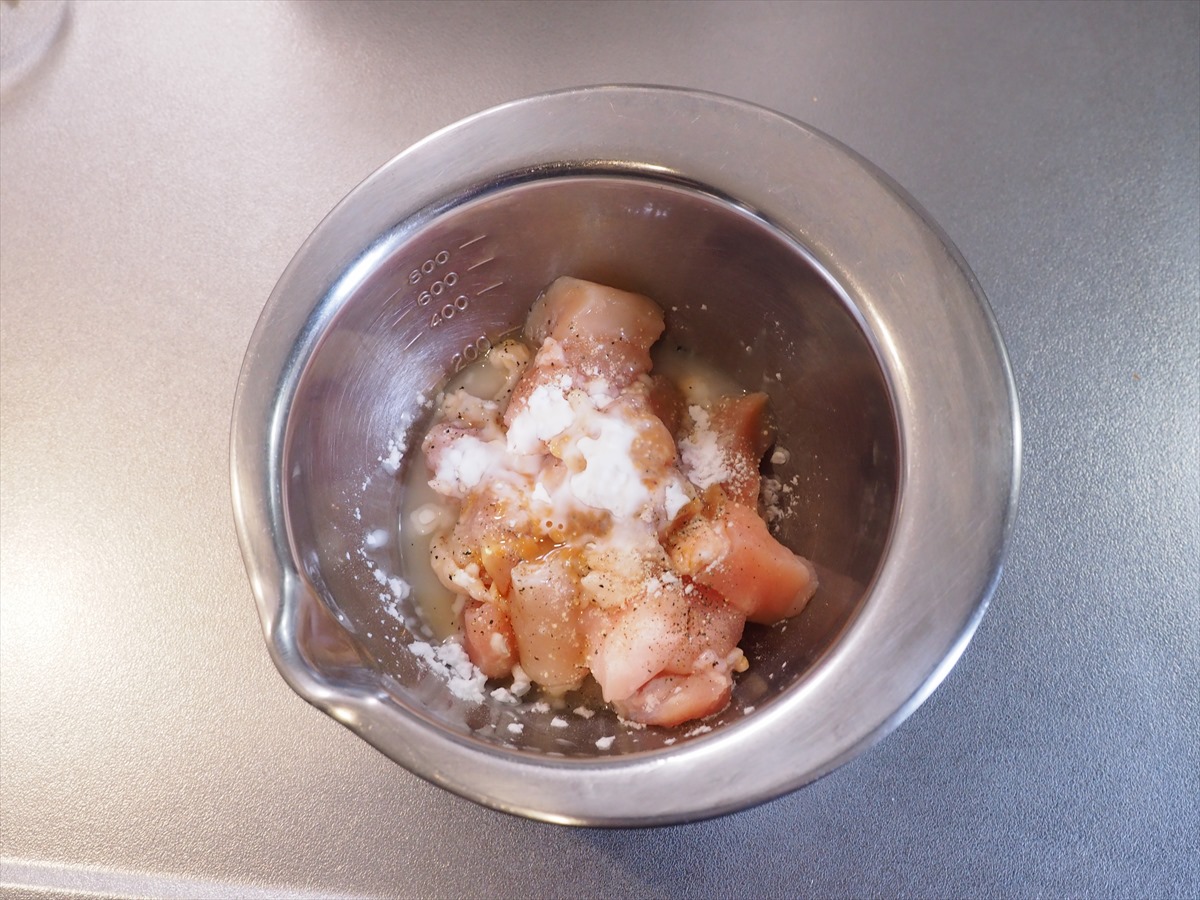 鶏むね肉の温玉麻婆丼