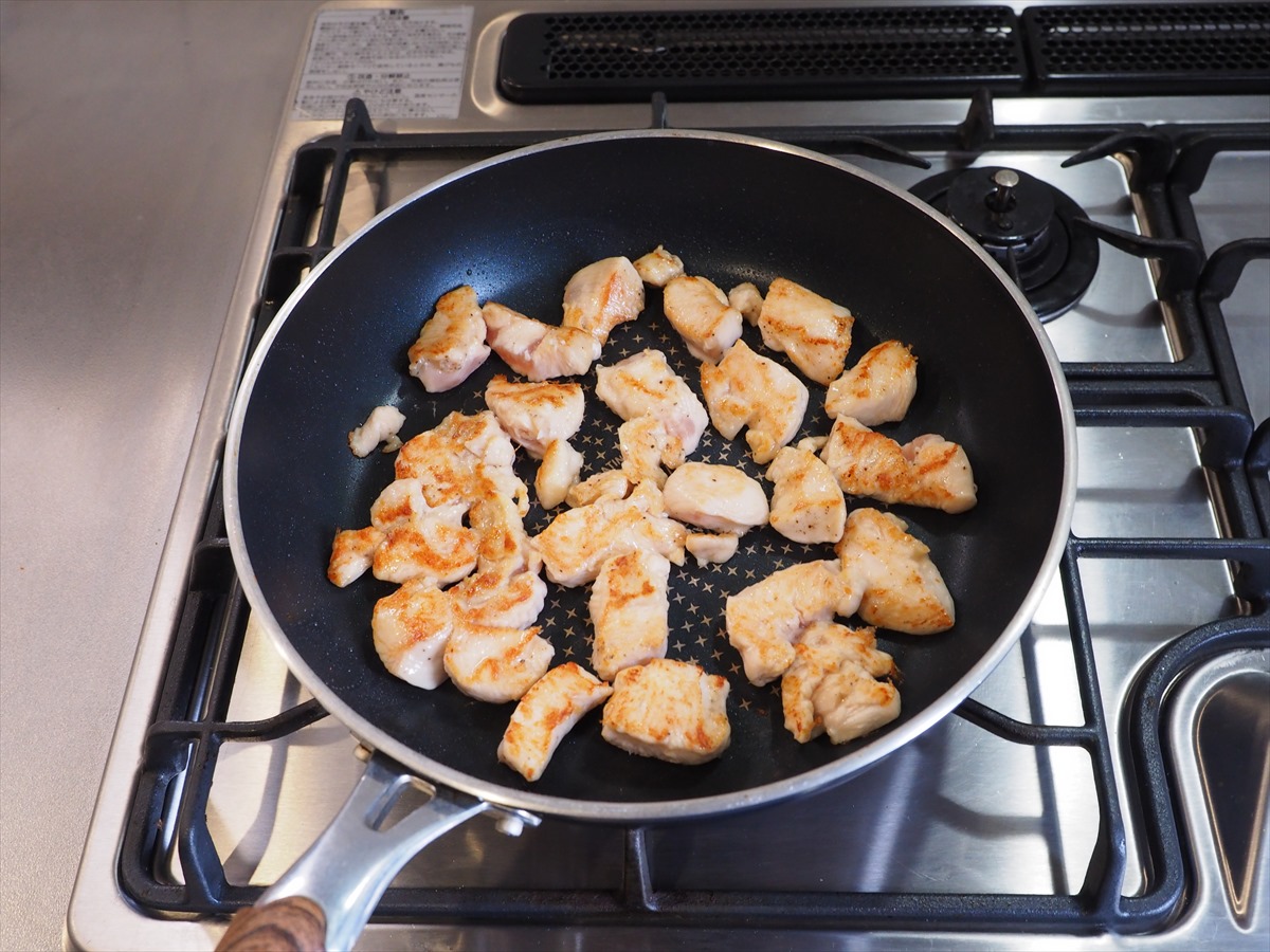 鶏むね肉の温玉麻婆丼