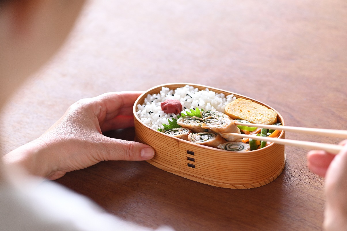 かめ代。さんの「吊り下げ収納キッチン」