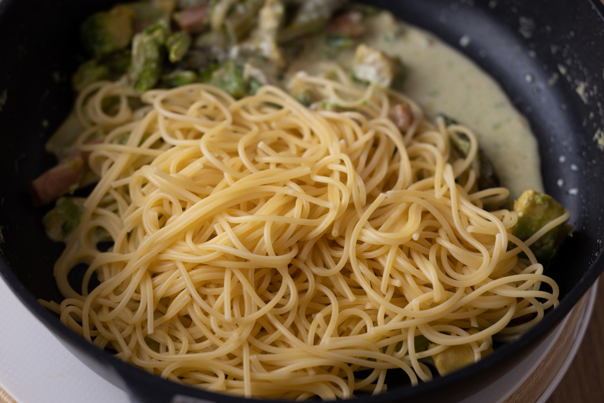 パスタ入れる