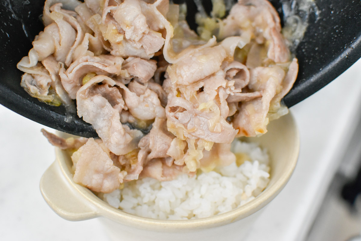 豚バラ丼