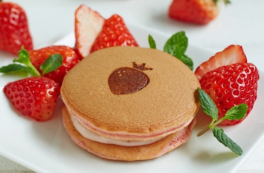 完熟いちごパンケーキ　5個入り／完熟いちご菓子研究所