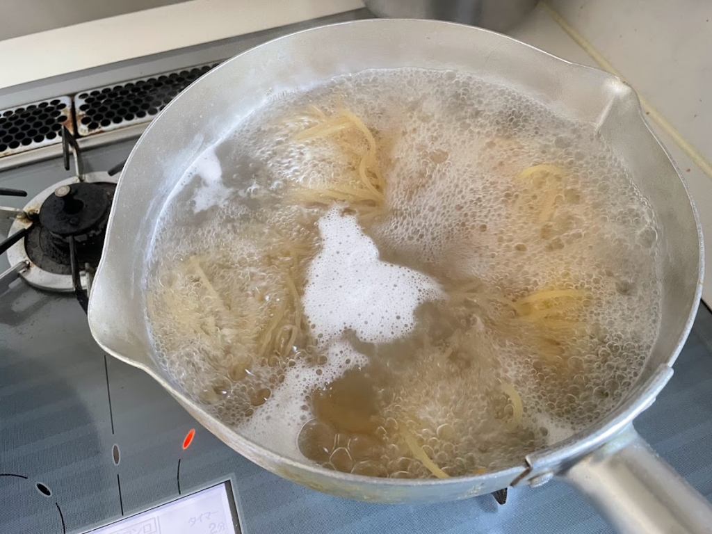 「トマトとベーコンのパスタ」レシピ スパゲティ