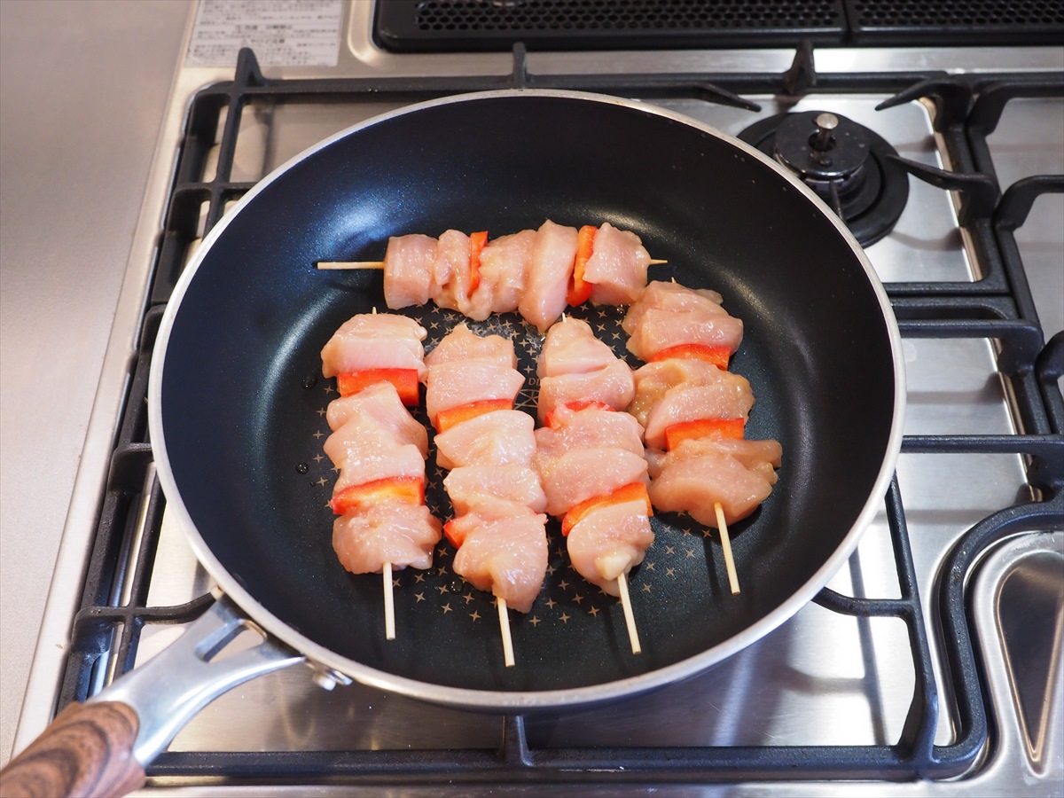 鶏むね肉とパプリカの焼き鳥風