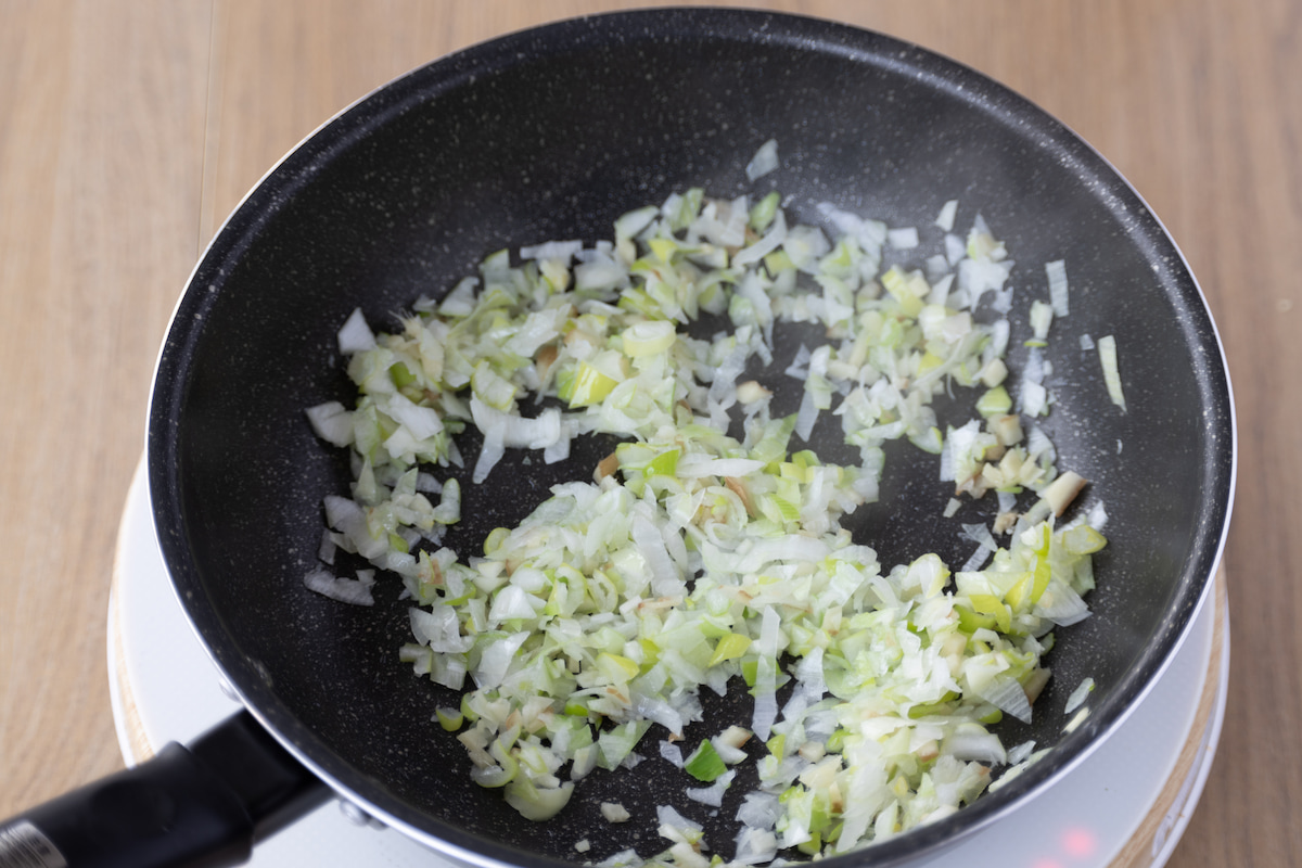 「厚揚げ麻婆丼」レシピ　もあいかすみ