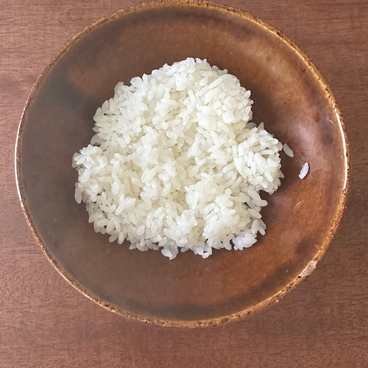 ご飯を器に盛った図