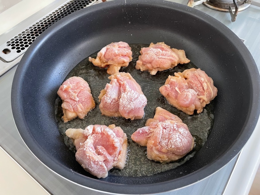油の値上げは「揚げ焼き」で対策！少ない油で節約しながら上手に揚げ物を作るコツ