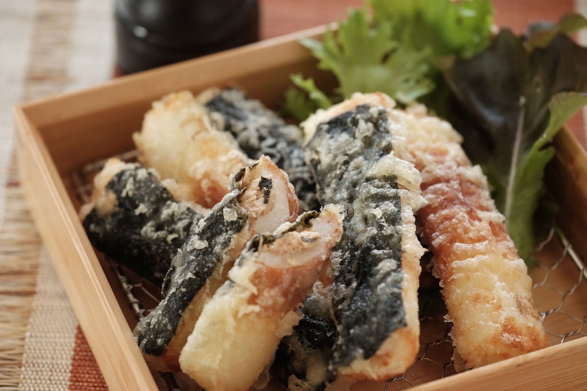 お弁当やおつまみにぴったり!「ちくわとツナの磯辺揚げ」