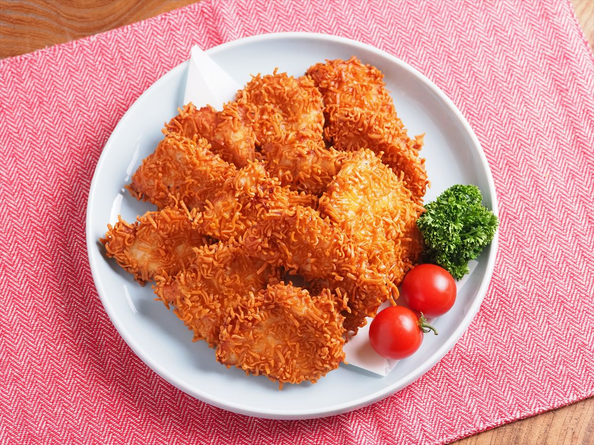「鶏むね肉のチキンラーメンから揚げ」レシピ