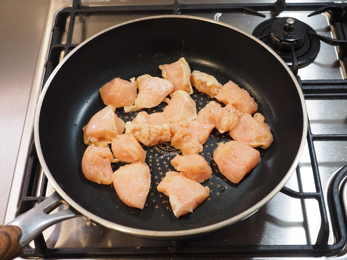 鶏むね肉のクリームチーズ照り焼き