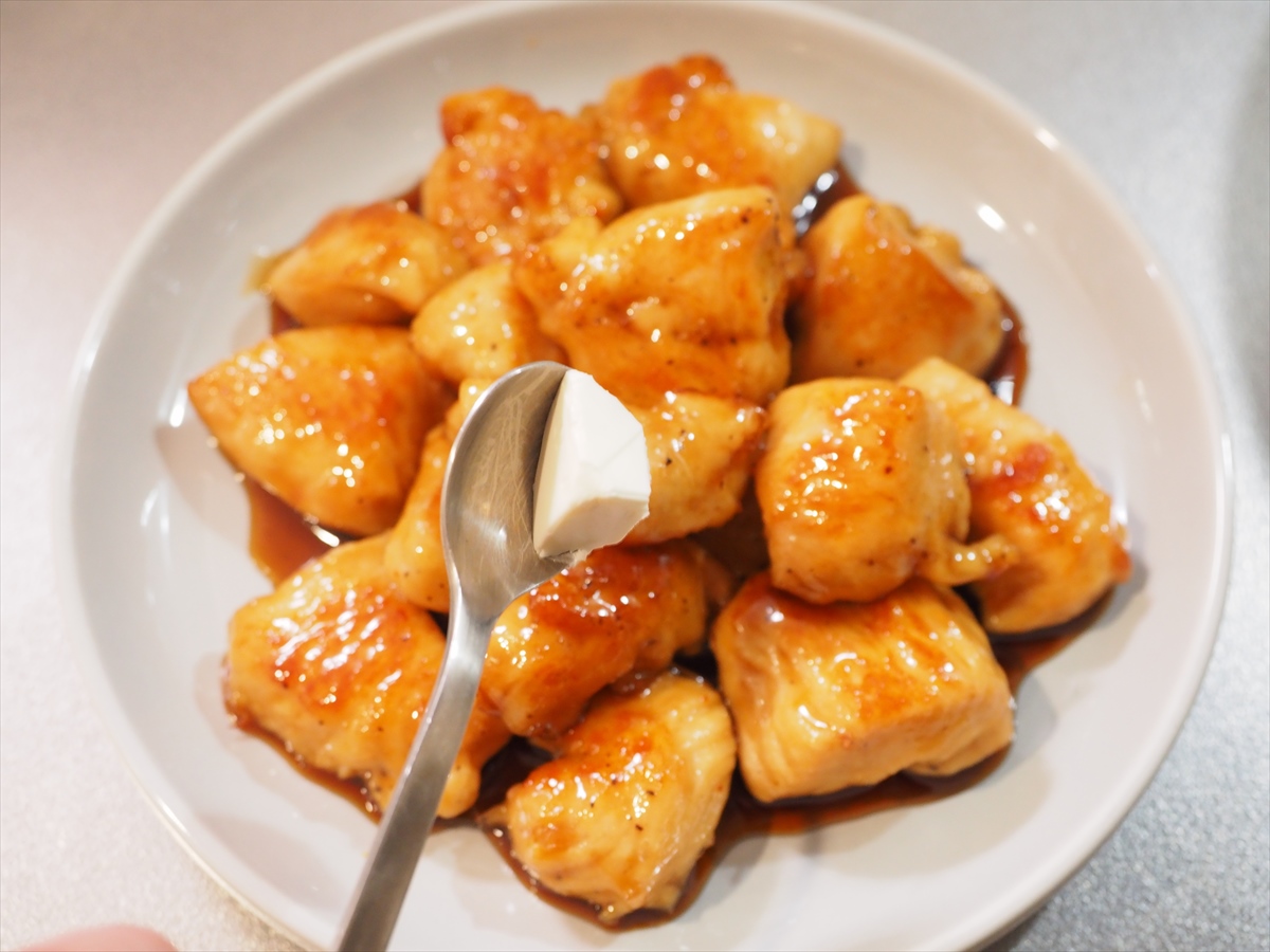 鶏むね肉のクリームチーズ照り焼き