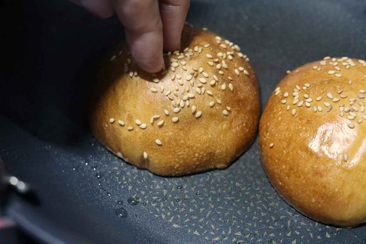 にんにく香る「バーガーバンズ」