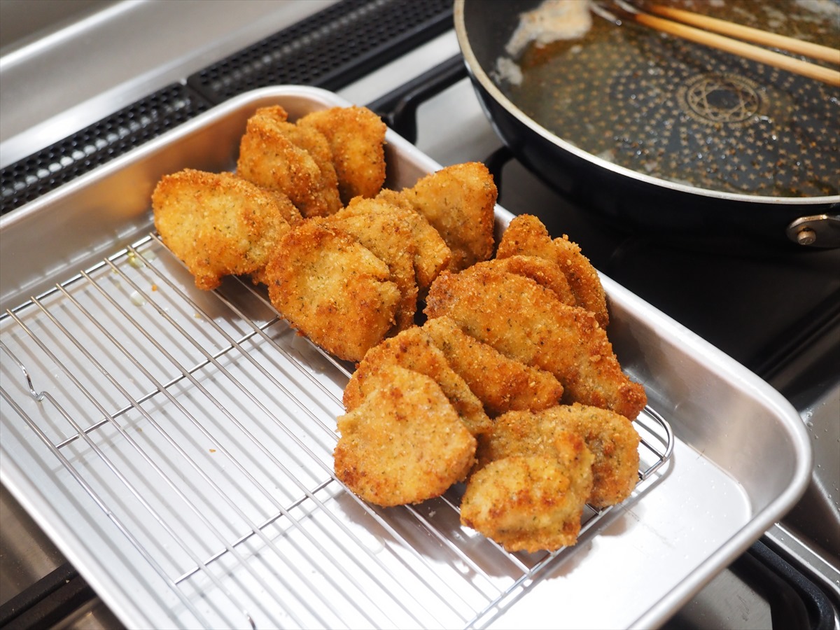 鶏むね肉のイタリアンカツレツ