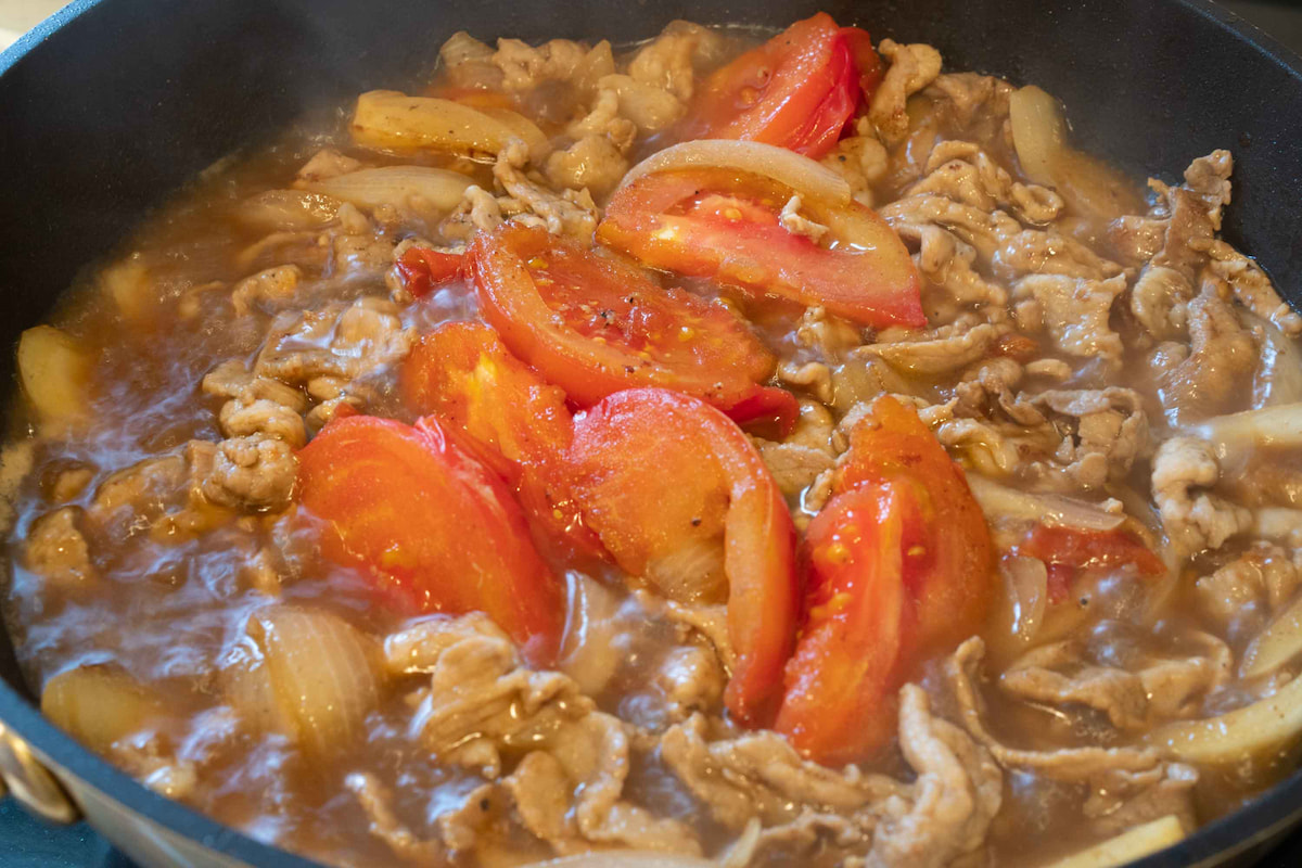 豚肉とトマトのすき煮