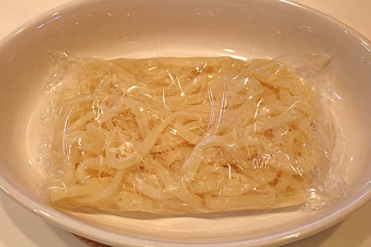 「旨辛韓国風そぼろのやみつき混ぜうどん」レシピ