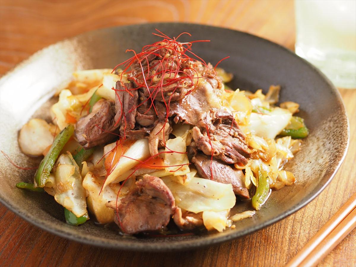 焼き肉のタレで鶏ハツ野菜炒め