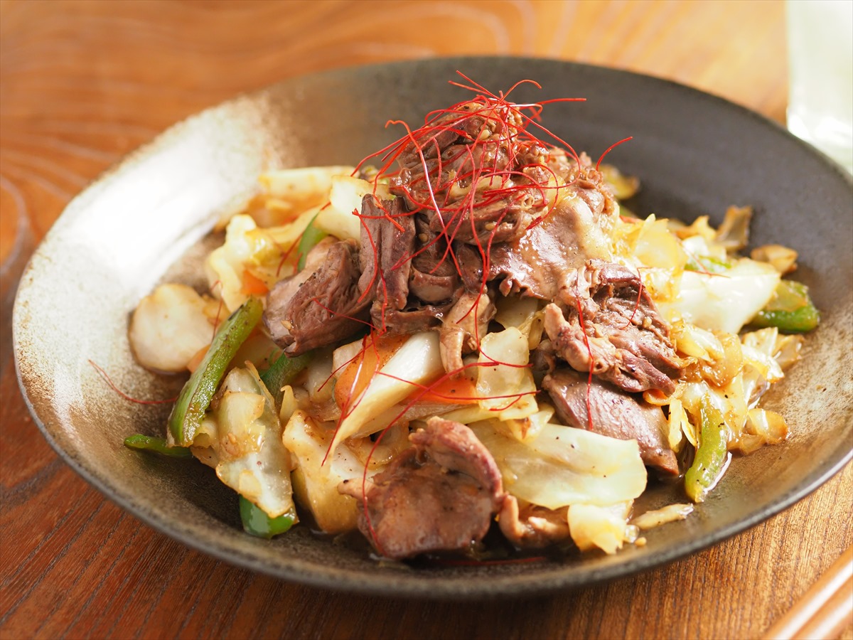 焼き肉のタレで鶏ハツ野菜炒め