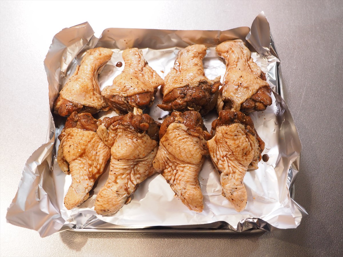 ウスターソースで手羽元のジャークチキン風