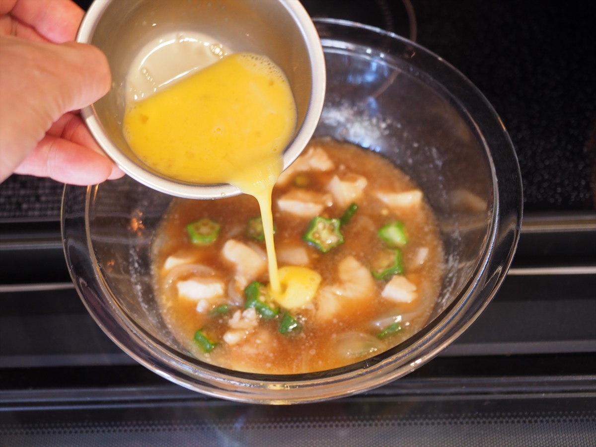 オクラ入りとろとろ親子丼