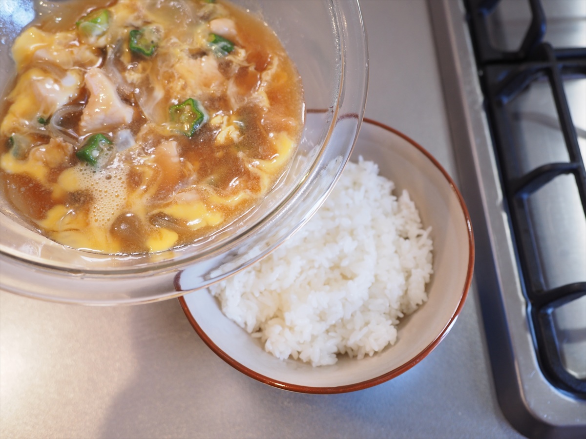オクラ入りとろとろ親子丼