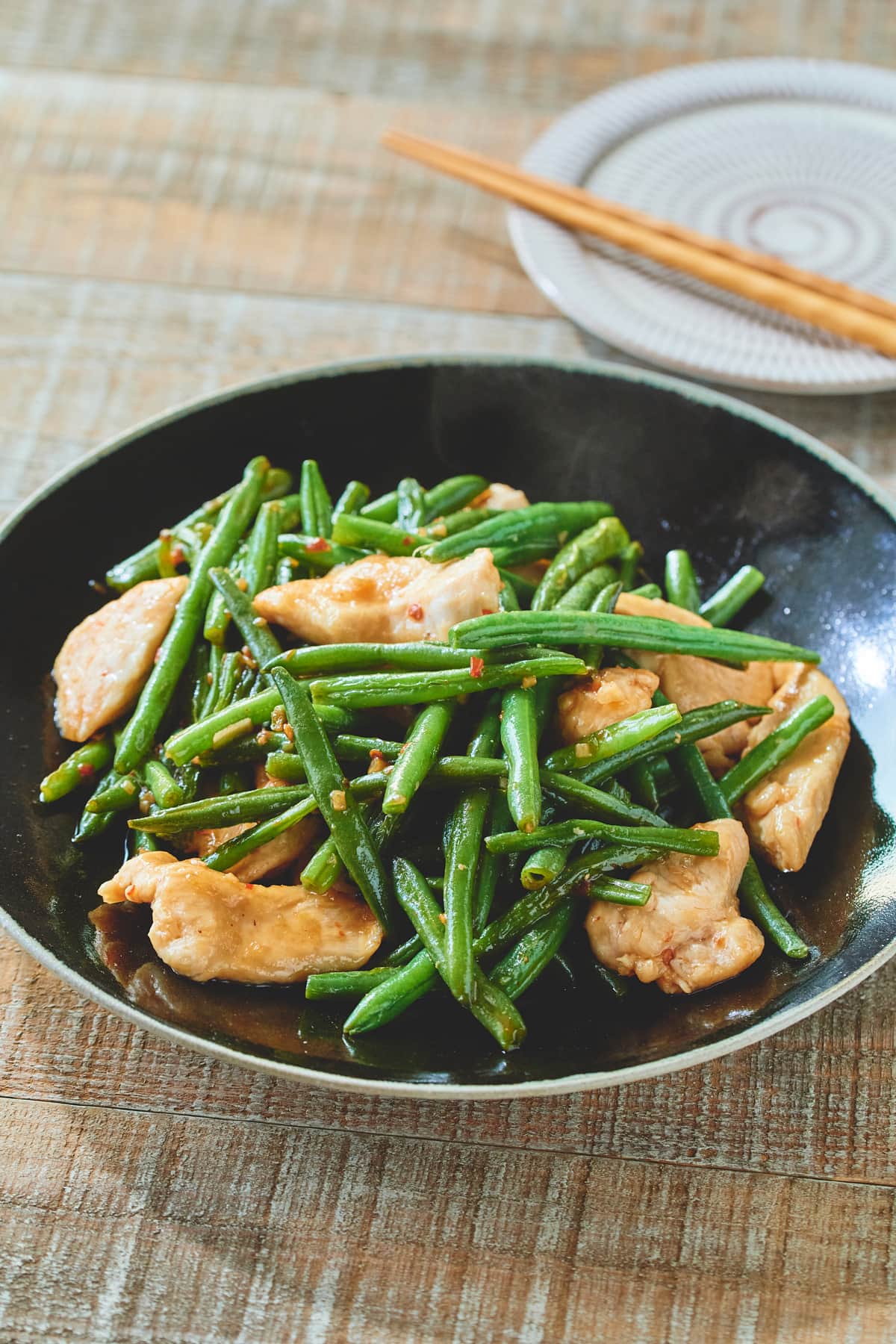 鶏むね肉といんげんの辛みそ炒め