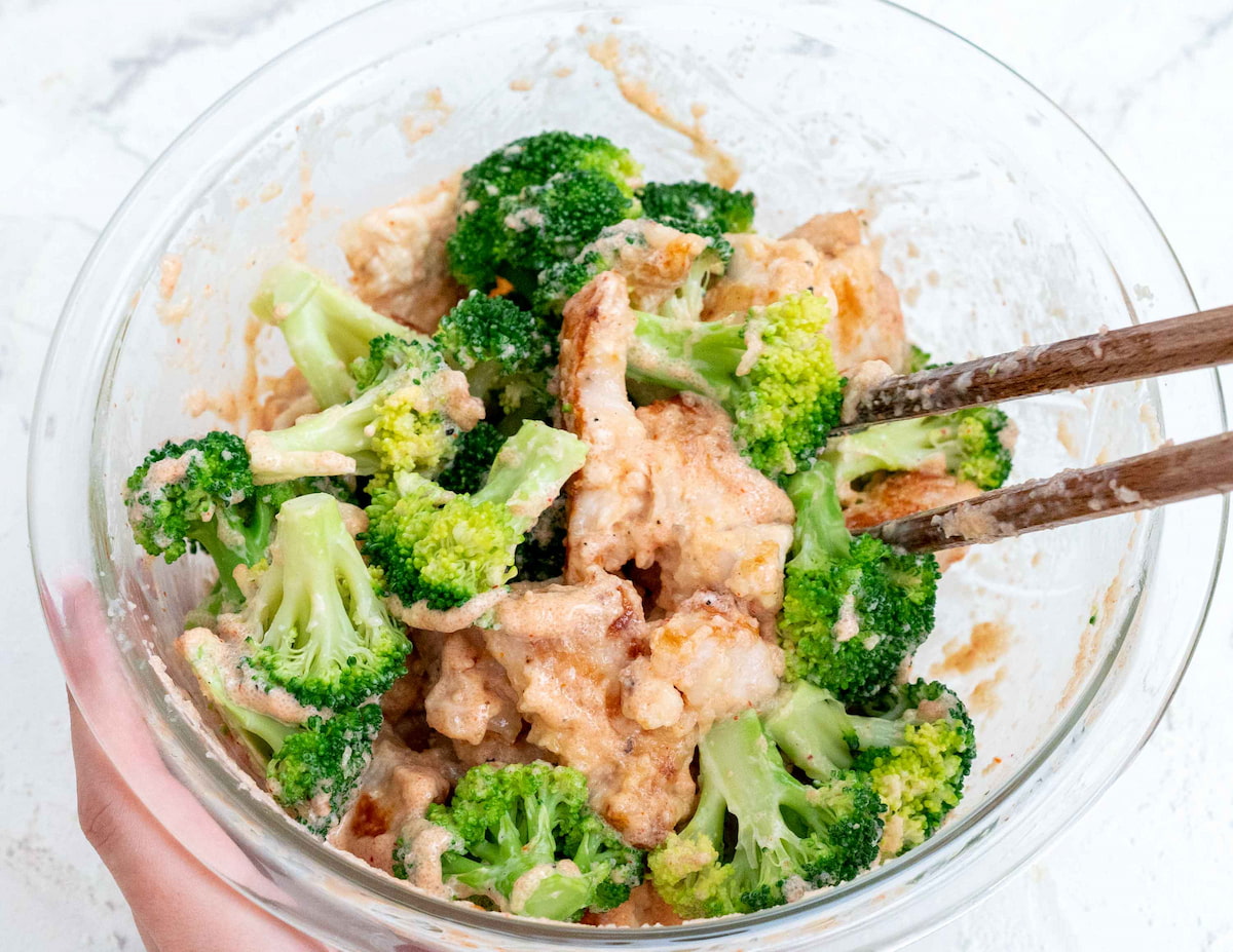 鶏むね肉とブロッコリーの明太マヨ和え作り方