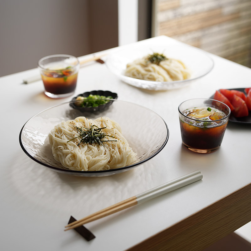 夏の食卓を彩る ガラス ボール 23cm 食洗機対応 日本製 グラシュー