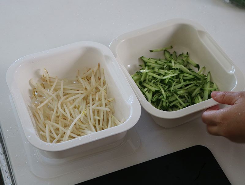 
レンチンであと一品が気軽に叶う！副菜からメイン料理もこなせる「コランダー」の使い方
