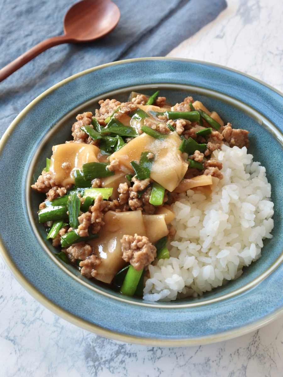 makiさんの包まずコクうま【あんかけギョーザ丼】のレシピ