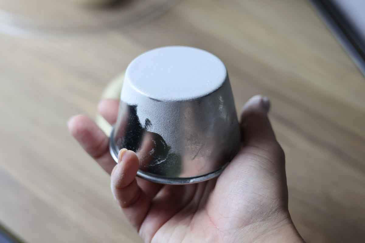 チーズケーキがのったアールグレイパン