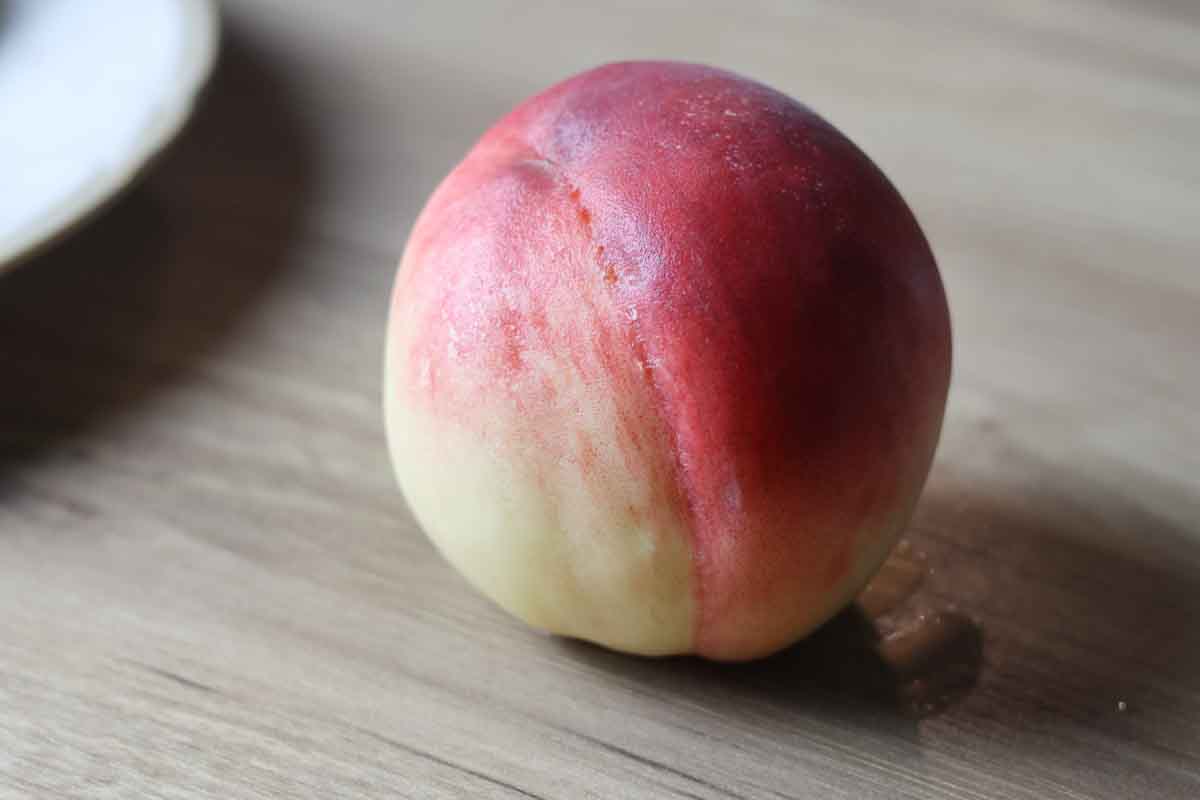 チーズケーキがのったアールグレイパン
