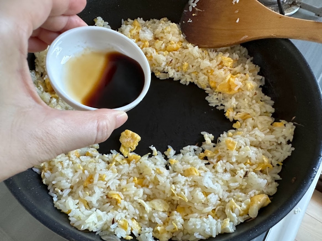 チャーハンをおいしく作る味付けのコツ（レシピ）