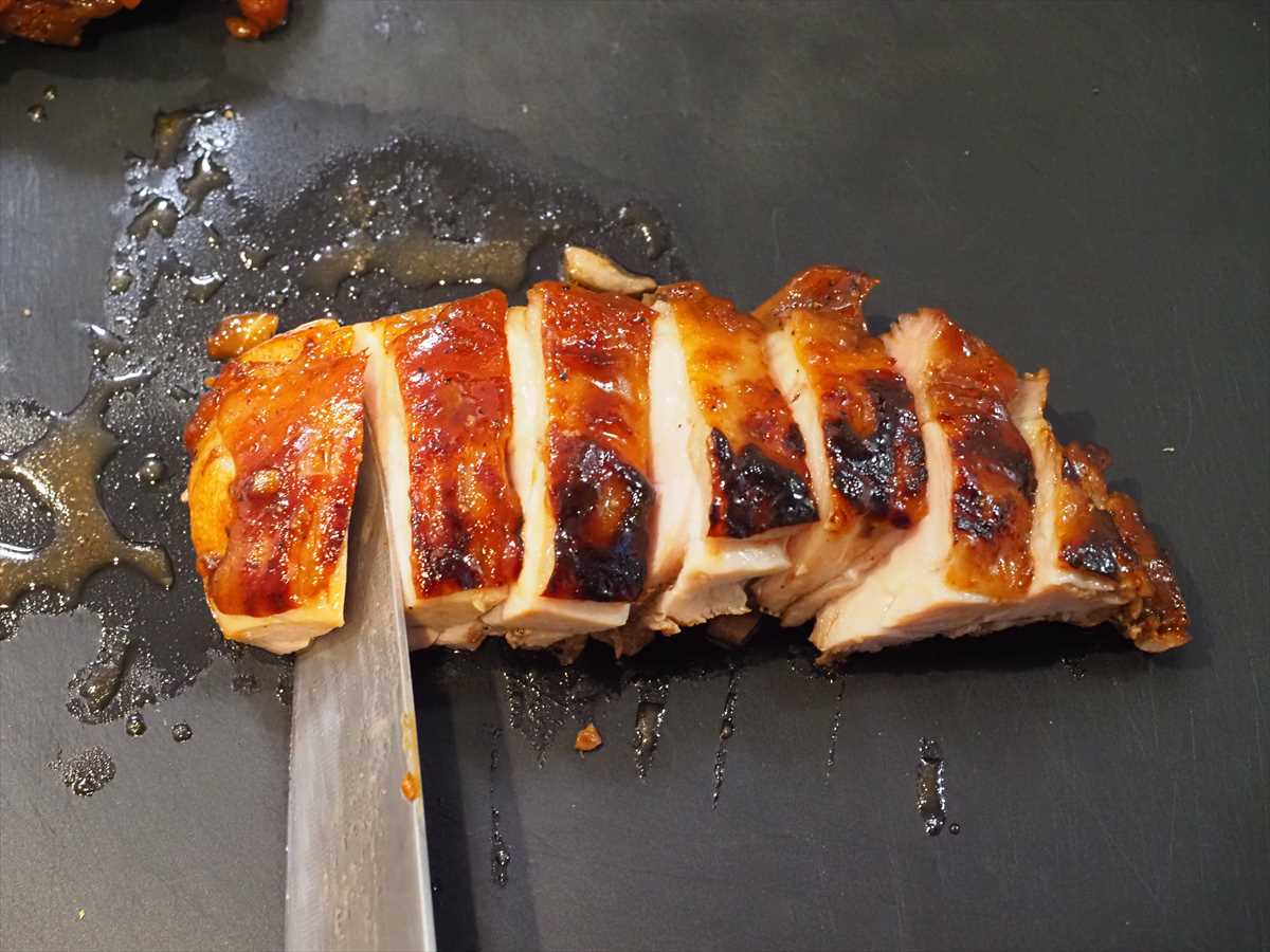 鶏もも肉のウスターソース焼き
