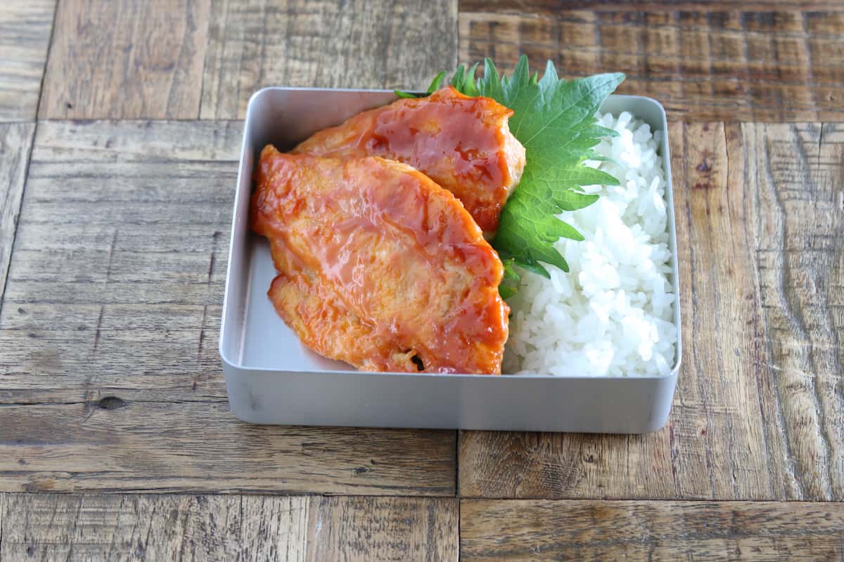ささみのBBQステーキ弁当_詰め方2
